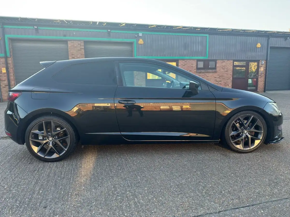 2015-seat-leon-14-fr-tech-pack-tsi-act-sportcoupe-3d-1390cc-big-5