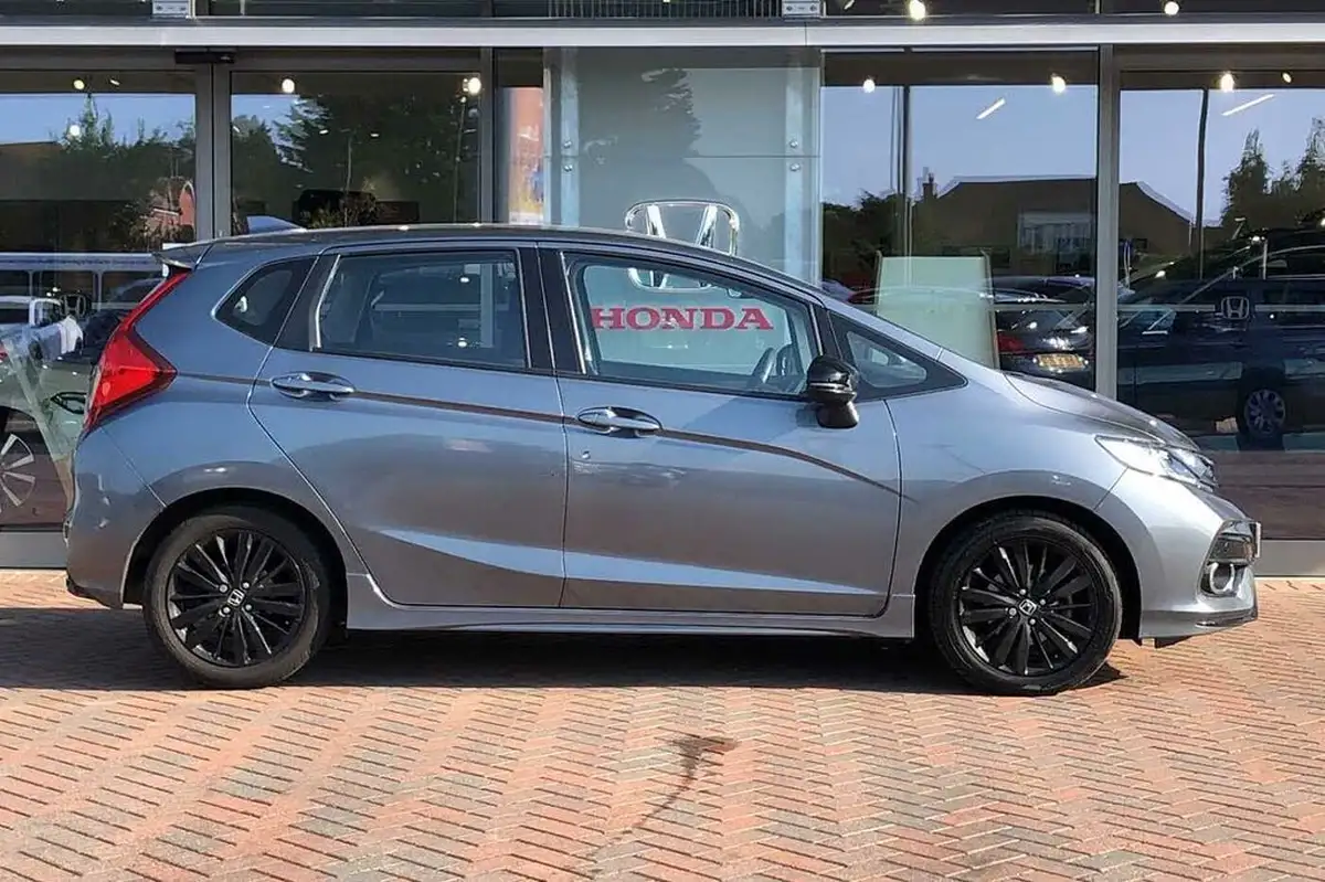 2018-honda-jazz-15-i-vtec-sport-navi-big-4