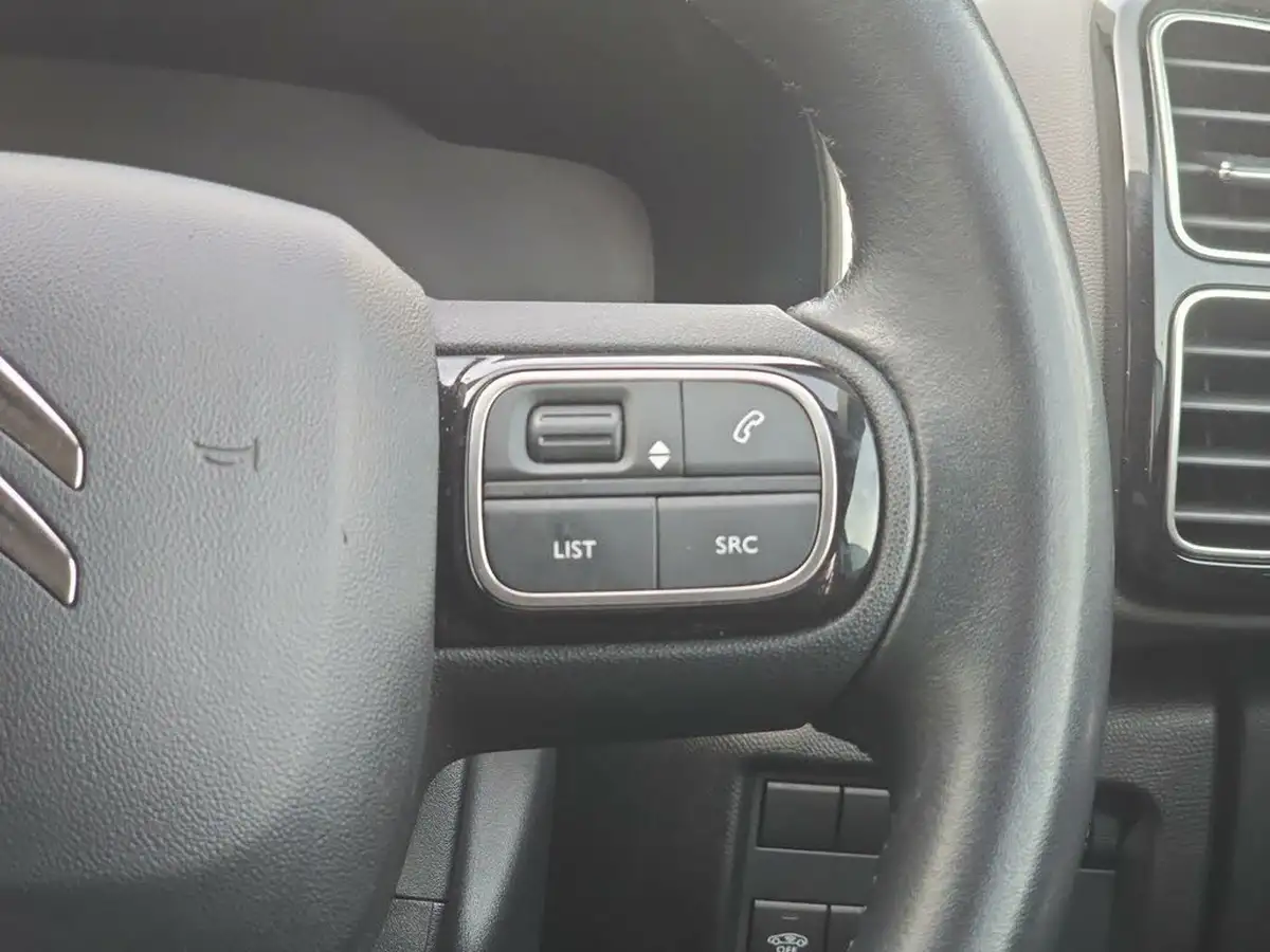 2020-citroen-c5-aircross-12-puretech-flair-big-17