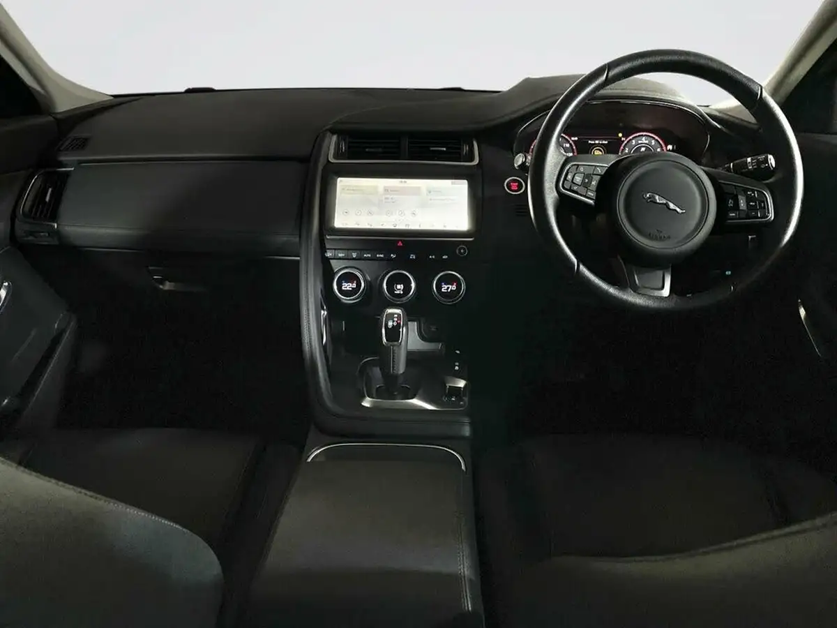2018-jaguar-e-pace-20-i4-s-big-2