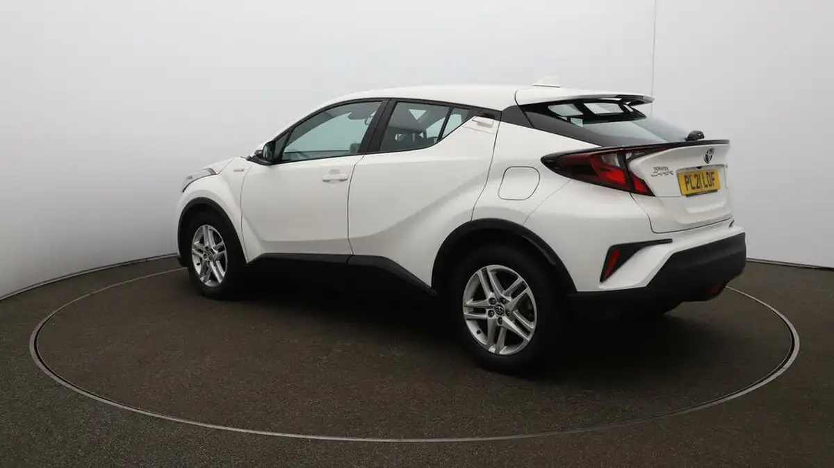 2021-toyota-c-hr-18-vvt-i-icon-big-5