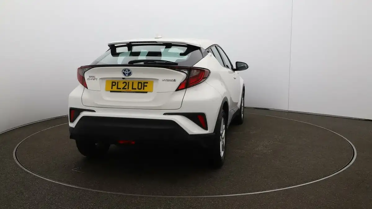 2021-toyota-c-hr-18-vvt-i-icon-big-47