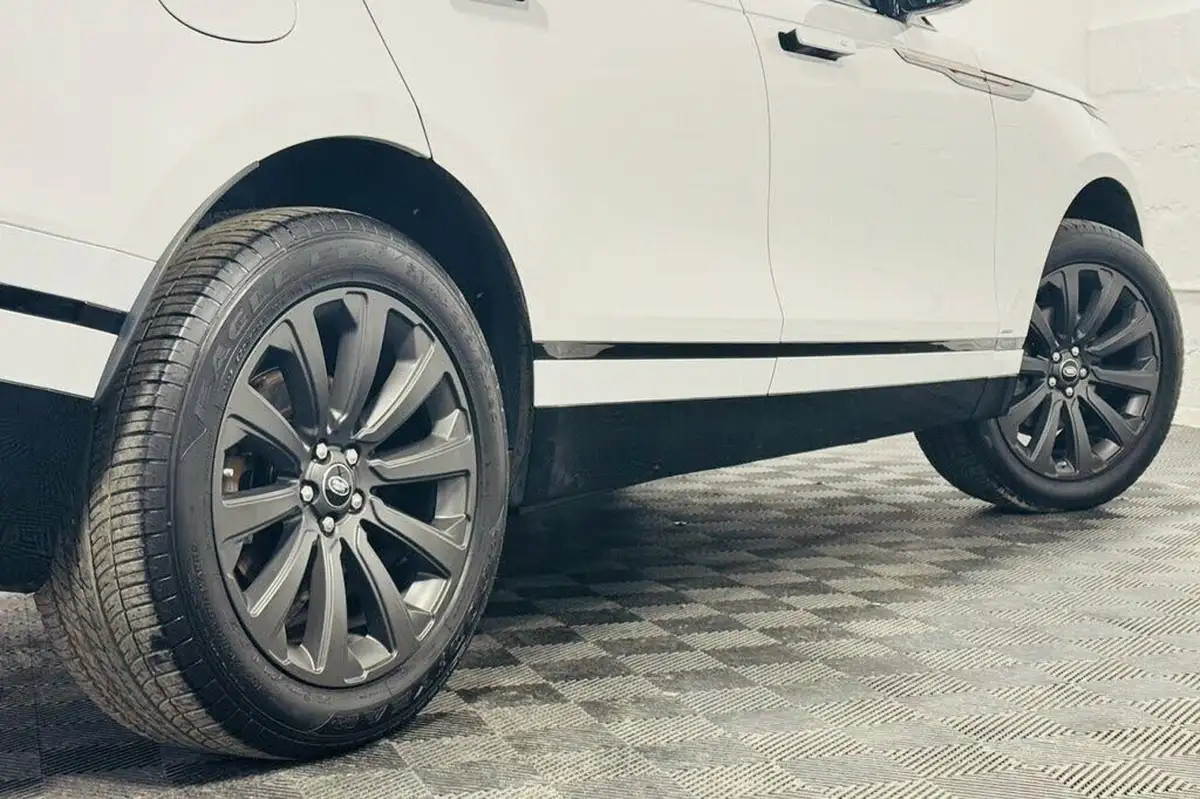 2018-land-rover-range-rover-velar-20-d180-r-dynamic-se-big-20