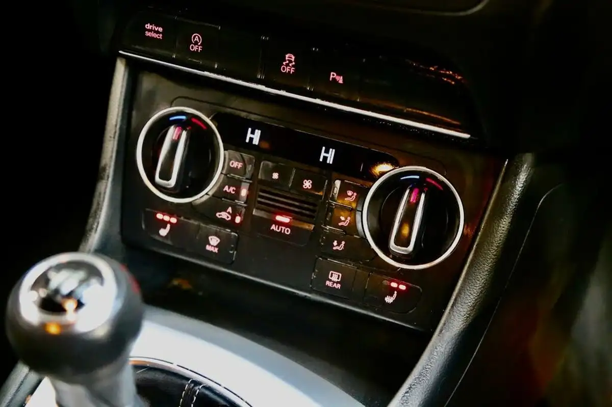 2015-audi-q3-20-tdi-quattro-s-line-plus-184ps-ss-big-20