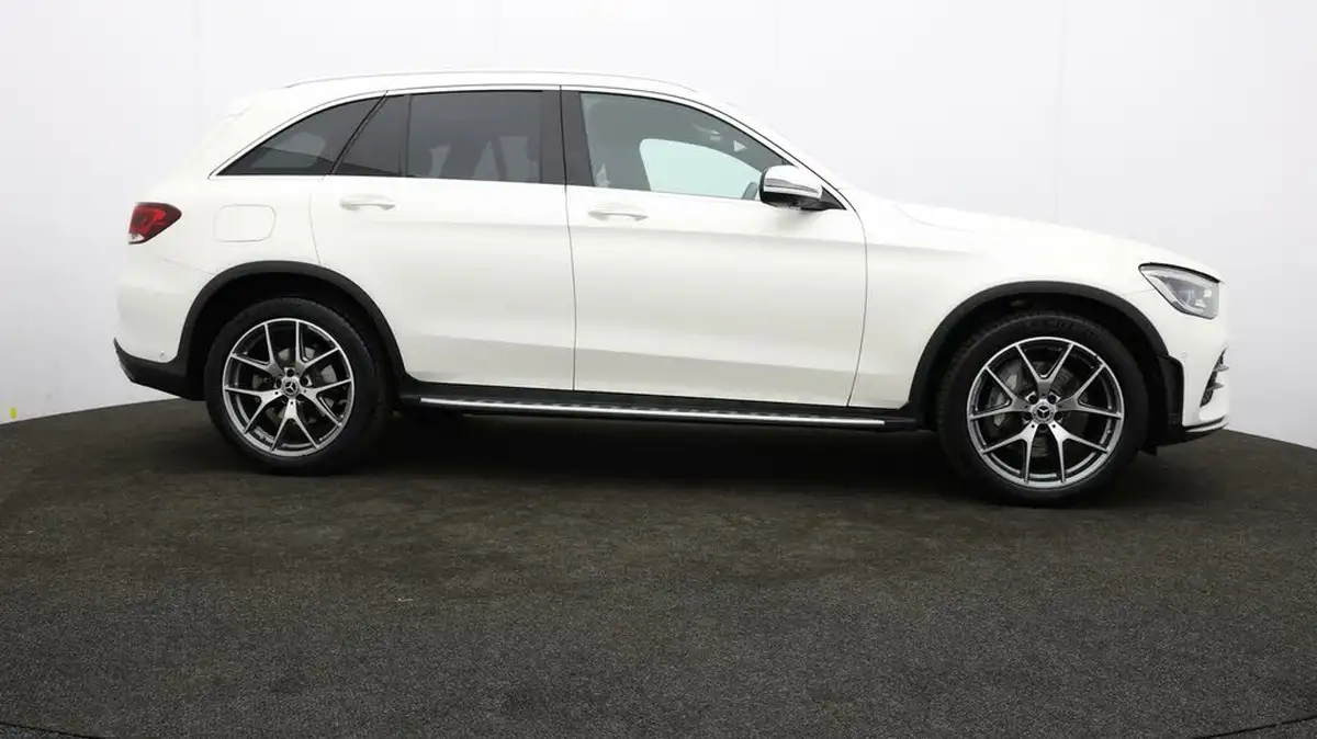2022-mercedes-benz-glc-class-20d-glc300d-amg-line-premium-plus-245ps-station-wagon-5d-1950cc-big-34