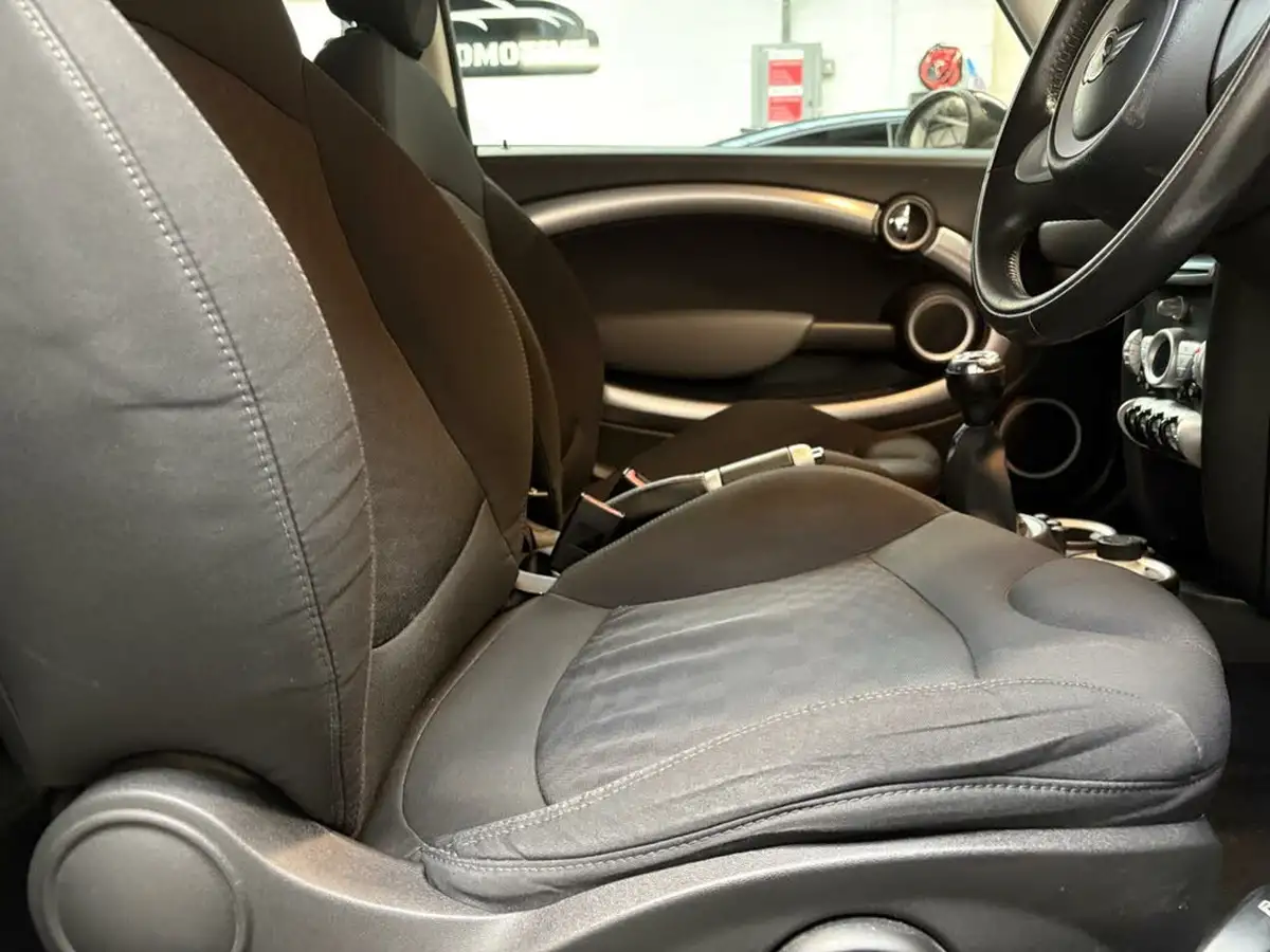 2007-mini-cooper-16-cooper-s-175bhp-hatchback-3d-big-27