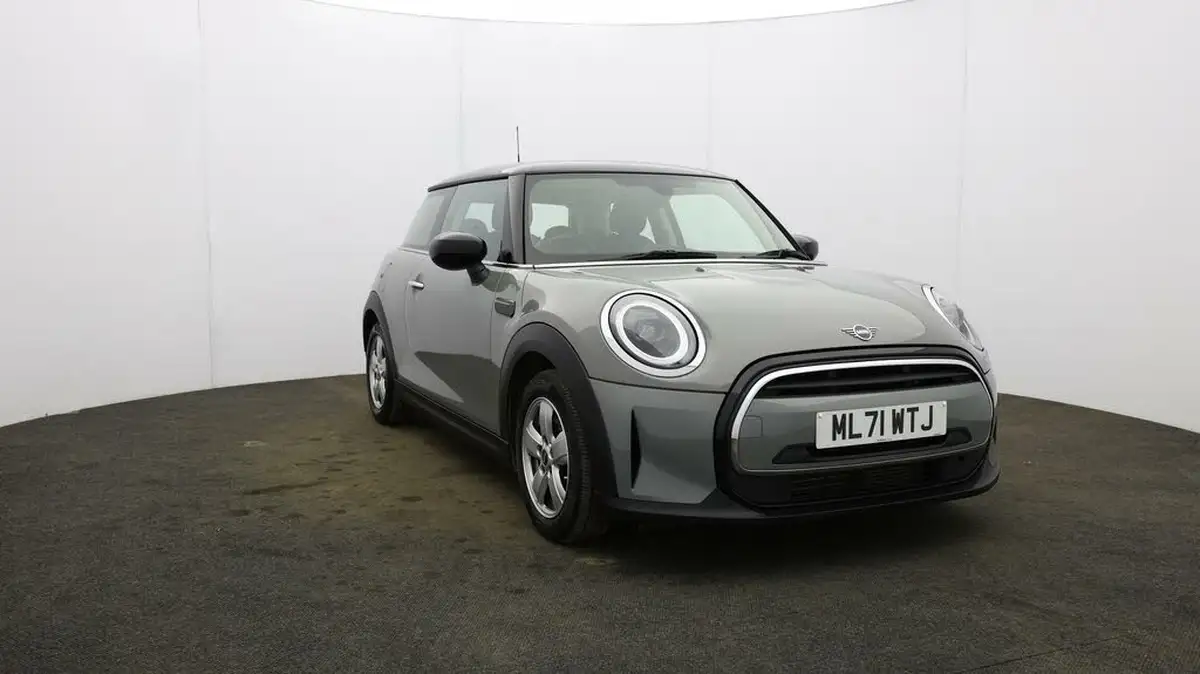 2021-mini-cooper-15-cooper-classic-hatchback-3d-big-37
