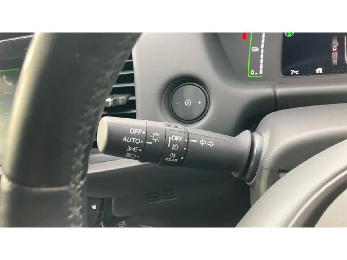 2020-honda-jazz-15-i-mmd-ex-big-15