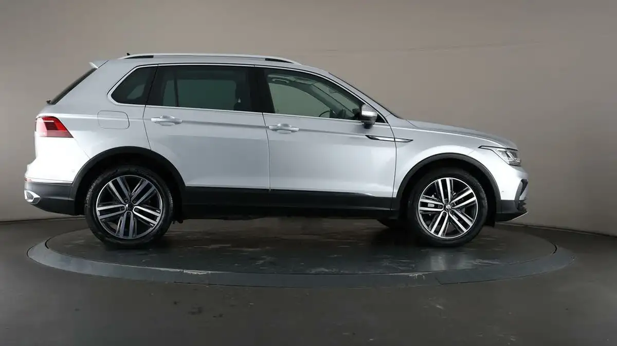 2020-volkswagen-tiguan-15-tsi-elegance-big-53