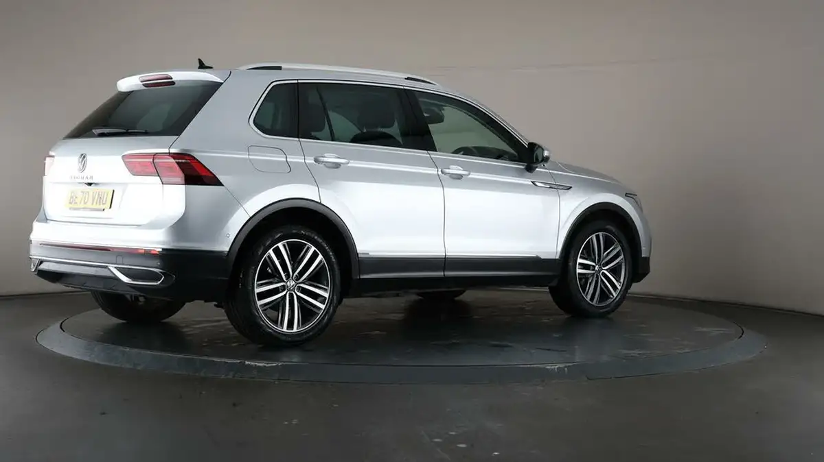 2020-volkswagen-tiguan-15-tsi-elegance-big-7