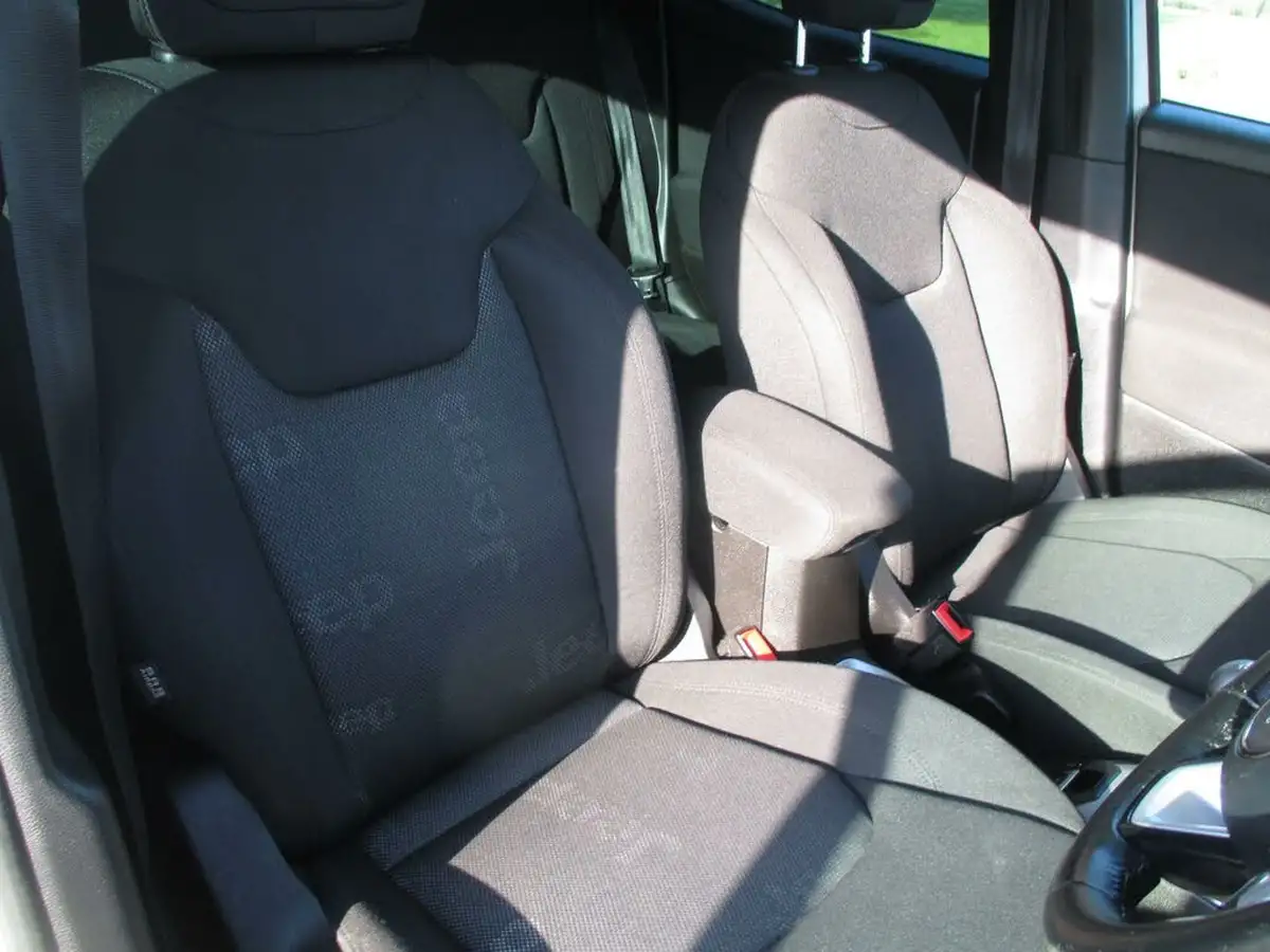 2017-jeep-renegade-14-multiair-ii-longitude-big-20