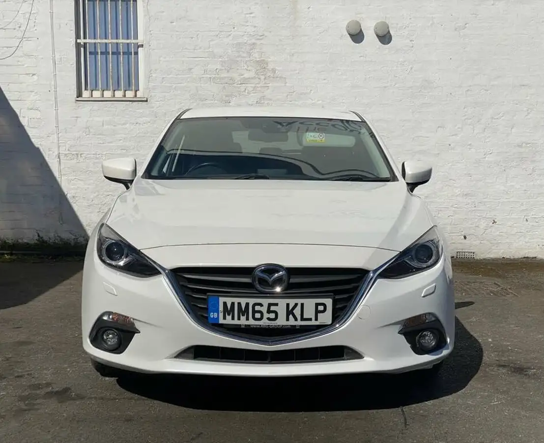 2015-mazda-mazda3-20-se-l-nav-hatchback-5d-big-3