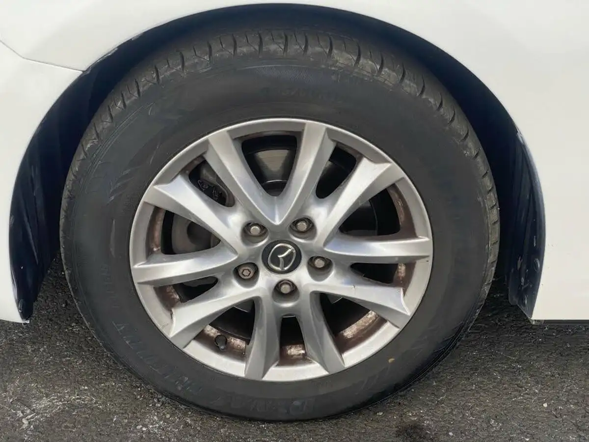 2015-mazda-mazda3-20-se-l-nav-hatchback-5d-big-27
