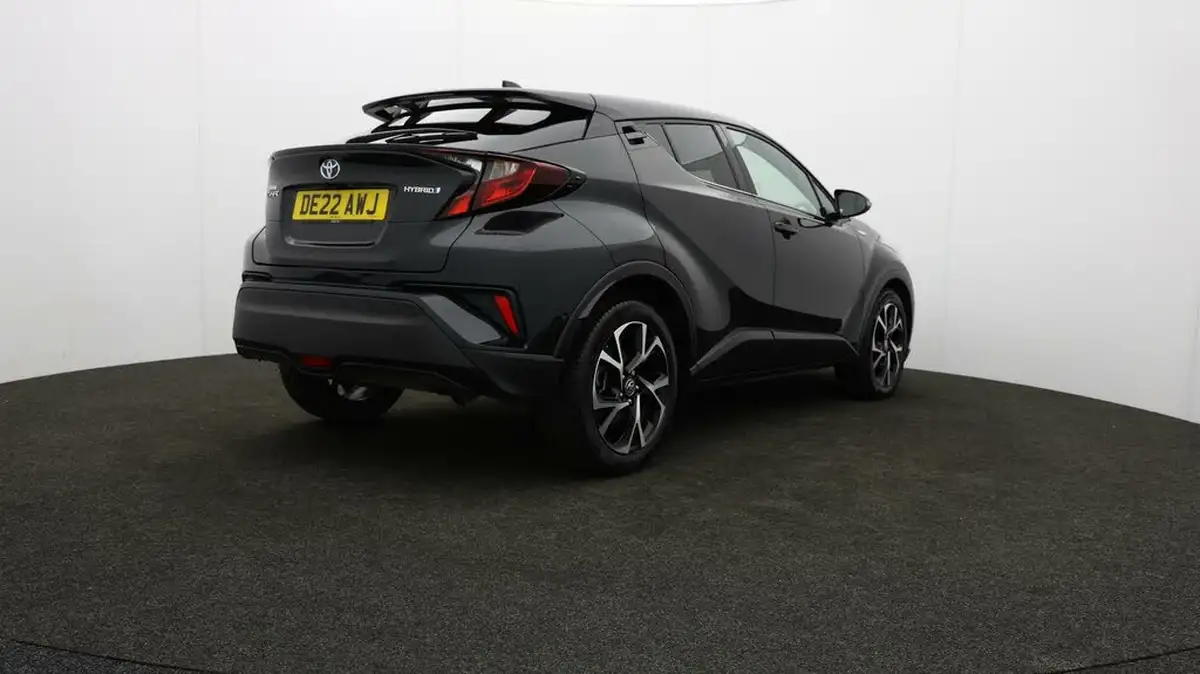 2022-toyota-c-hr-18-vvt-i-design-big-26