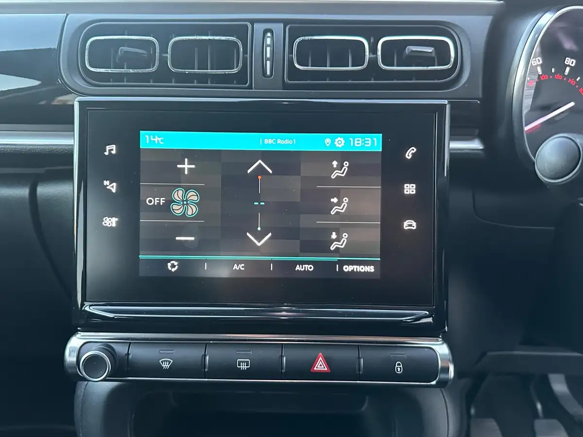 2019-citroen-c3-15bluehdi-flair-big-26