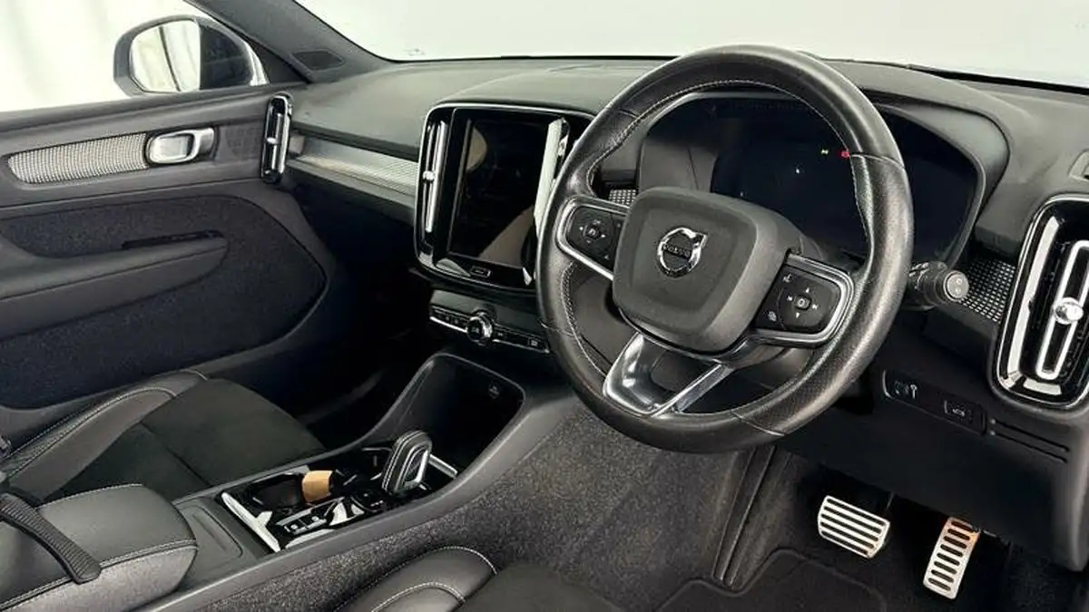 2021-volvo-xc40-20-b4-r-design-197bhp-awd-geartronic-big-5