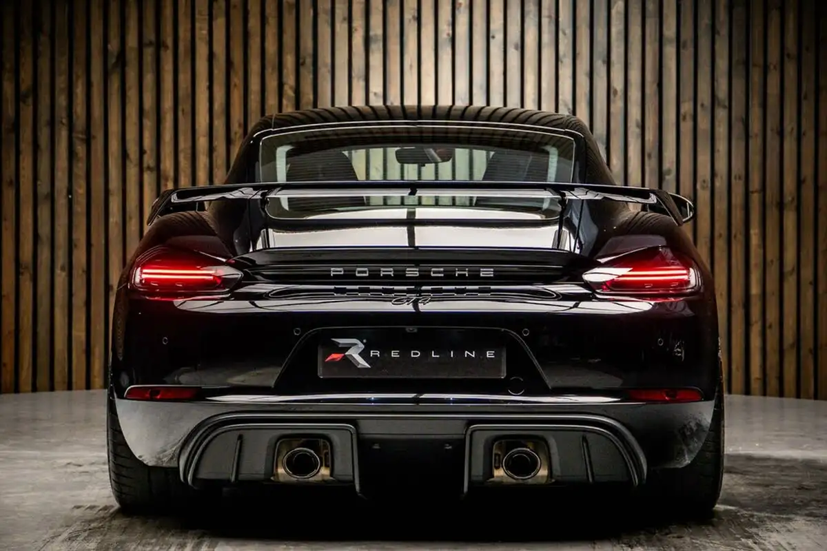 2023-porsche-cayman-718-40-cayman-gt4-big-5