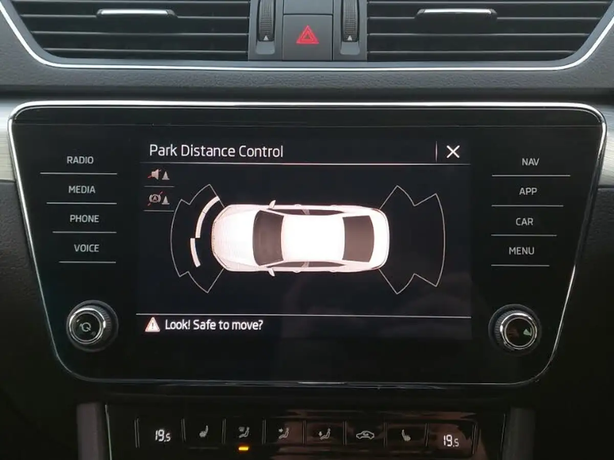 2023-skoda-superb-15-tsi-se-technology-hatchback-dsg-big-10