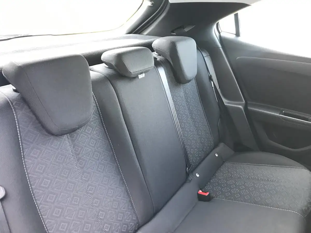 2022-vauxhall-mokka-12-se-edition-big-6