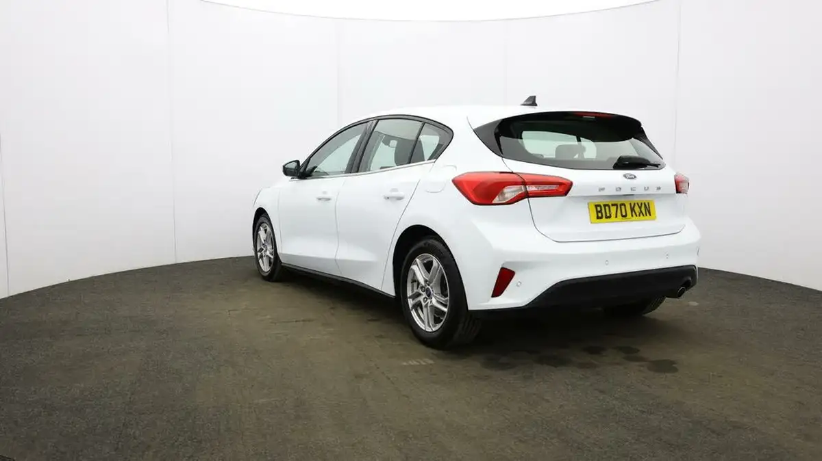 2020-ford-focus-15-zetec-120ps-hatchback-auto-big-34