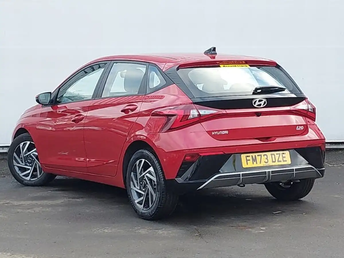 2024-hyundai-i20-10-t-gdi-advance-dct-big-1