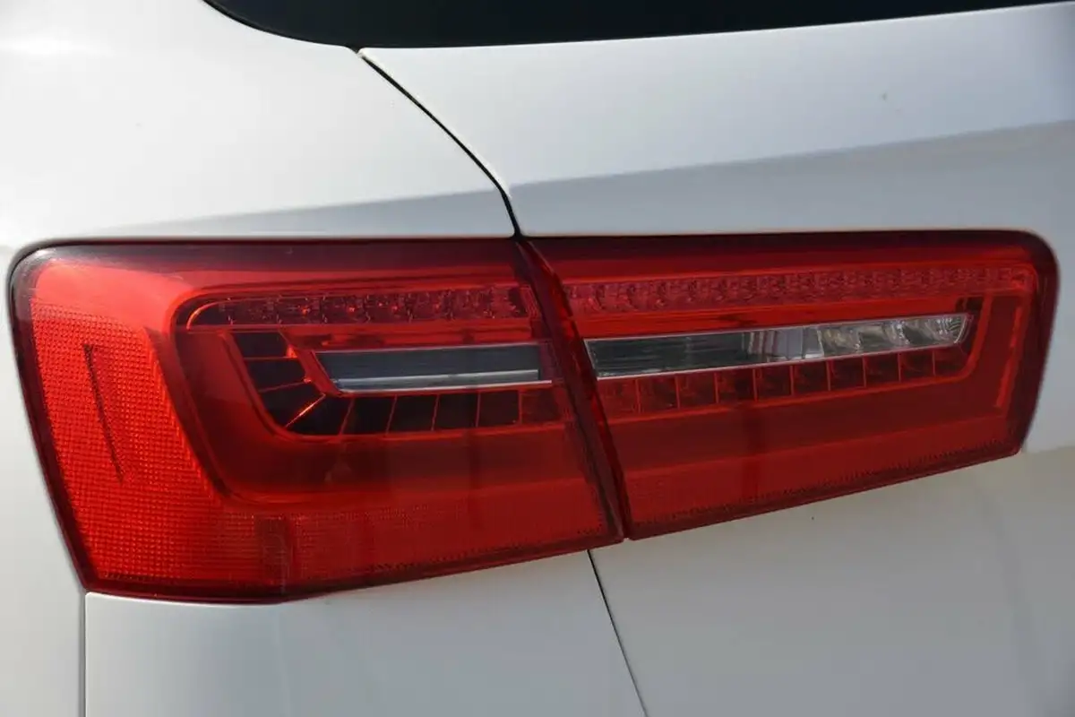 2014-audi-a6-avant-20td-black-edition-190ps-ultra-s-tronic-big-15