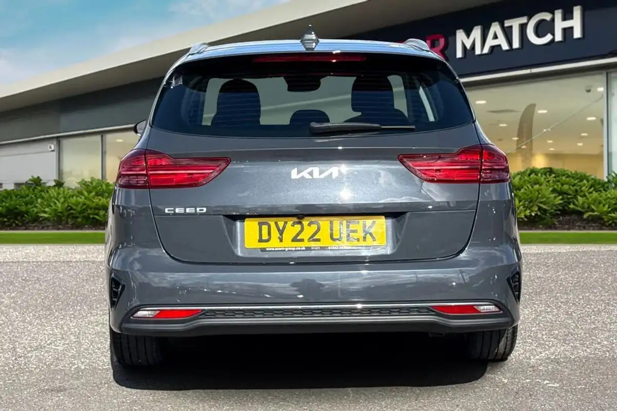 2022-kia-ceed-10-t-gdi-2-sportswagon-big-3