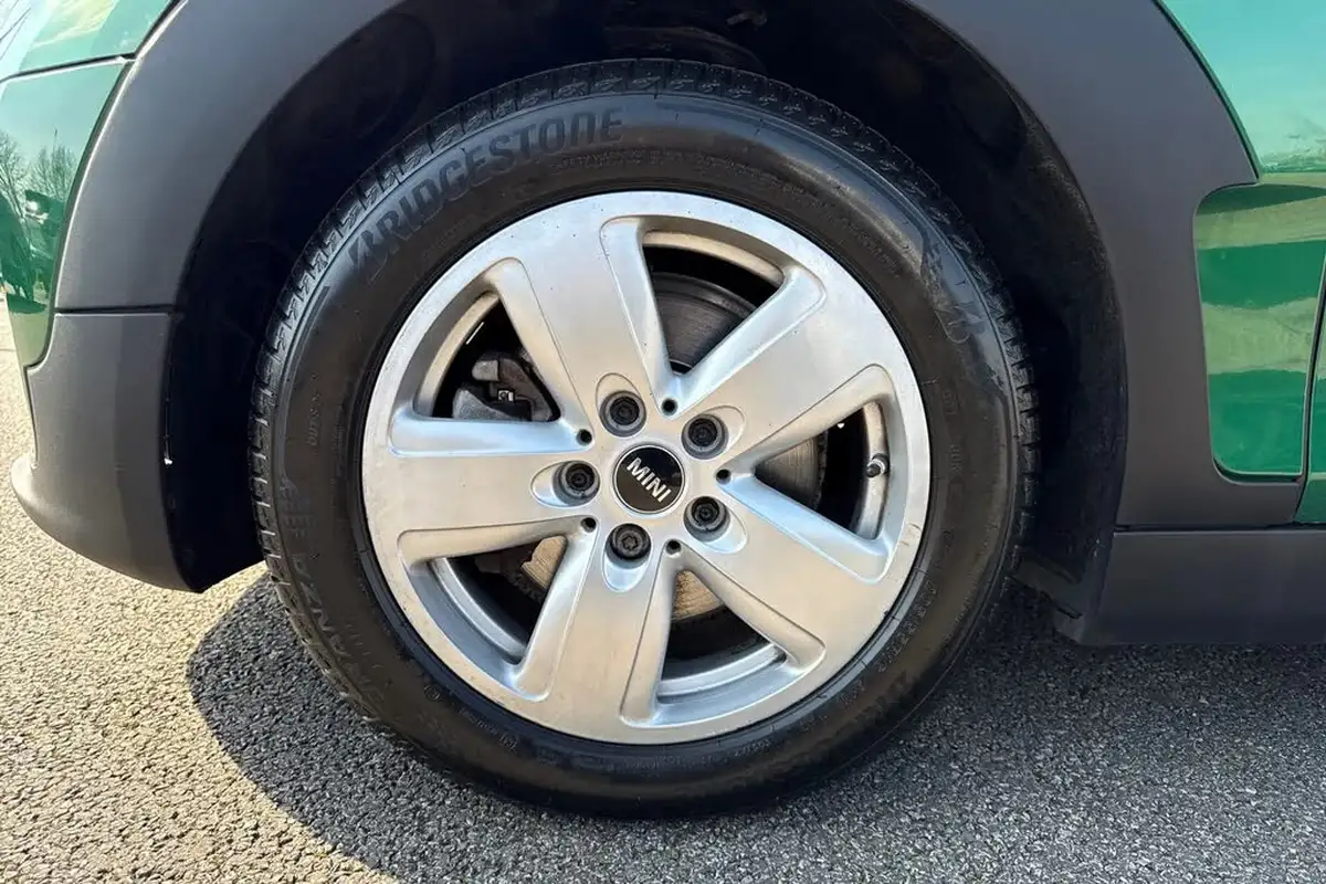 2021-mini-clubman-15-cooper-classic-auto-big-11