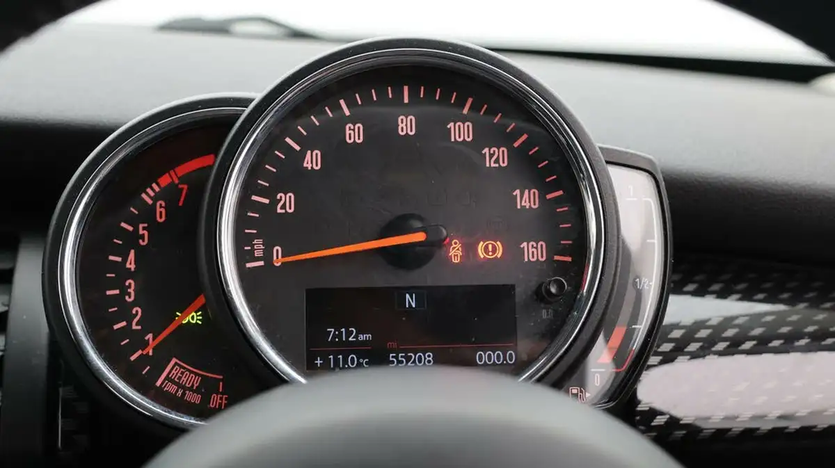 2018-mini-cooper-20-cooper-s-series-ii-ss-hatchback-5d-big-10