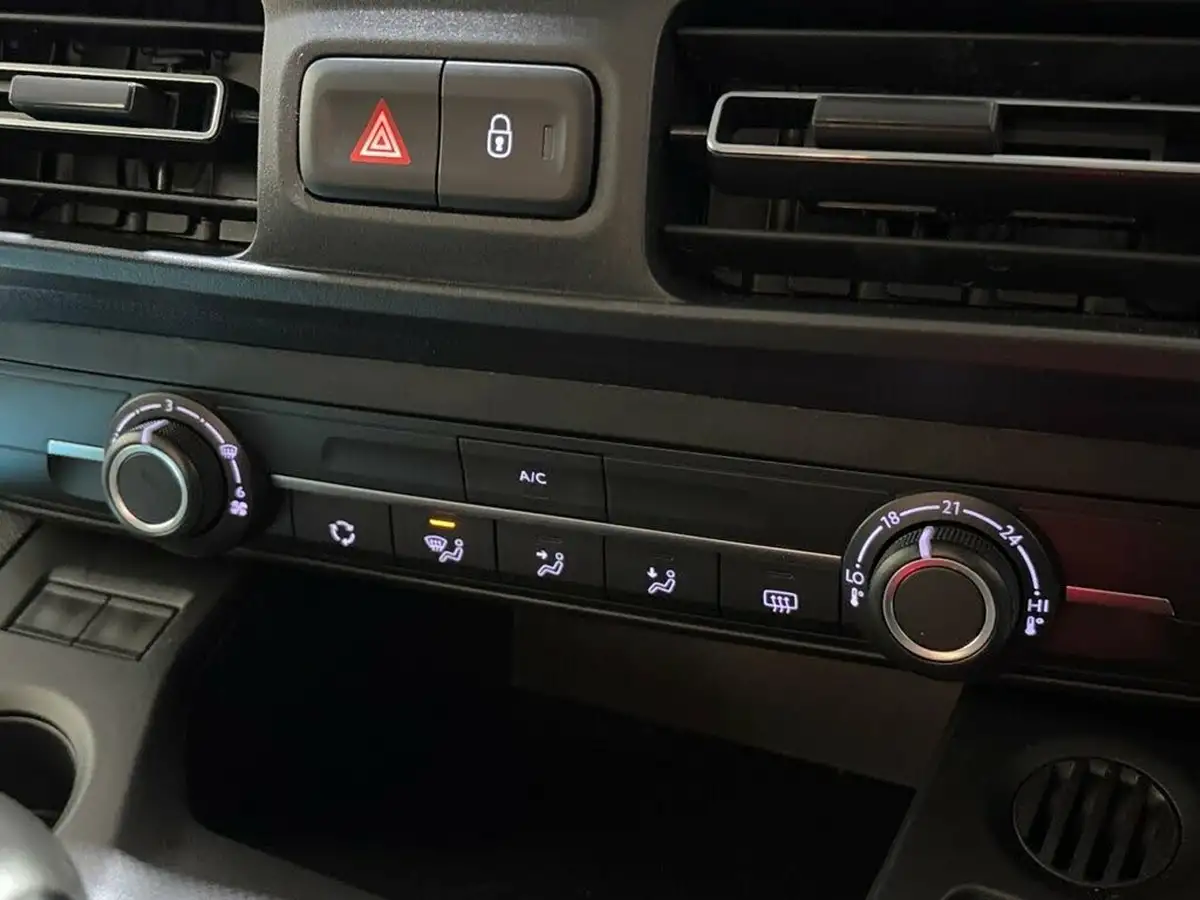 2021-citroen-berlingo-15bluehdi-feel-m-size-100ps-big-23