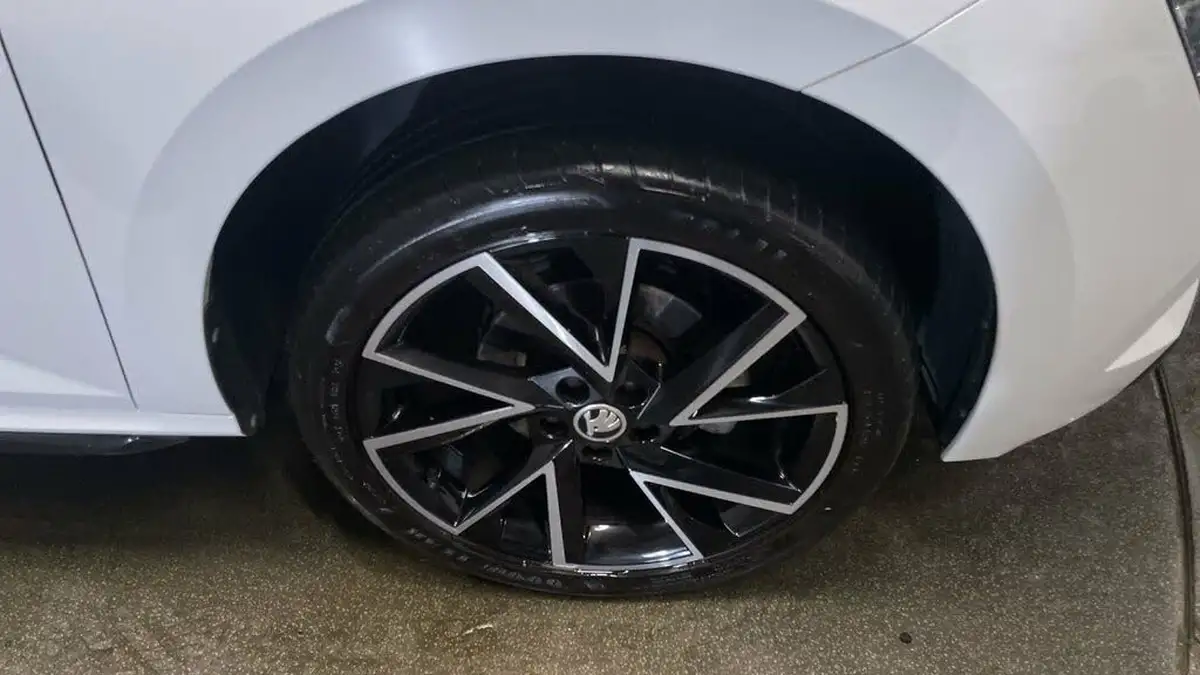 2021-skoda-kamiq-15-tsi-monte-carlo-dsg-big-11
