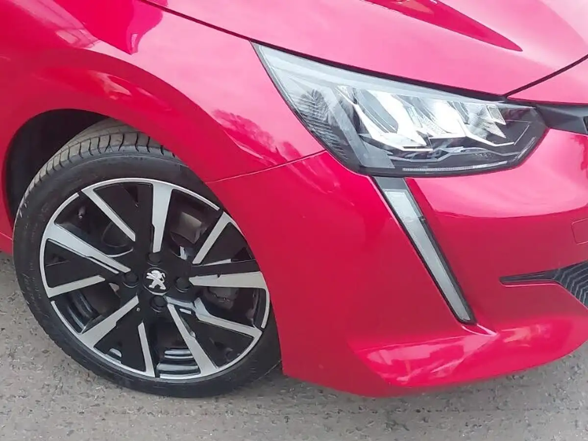 2020-peugeot-208-12-puretech-allure-premium-100bhp-big-8