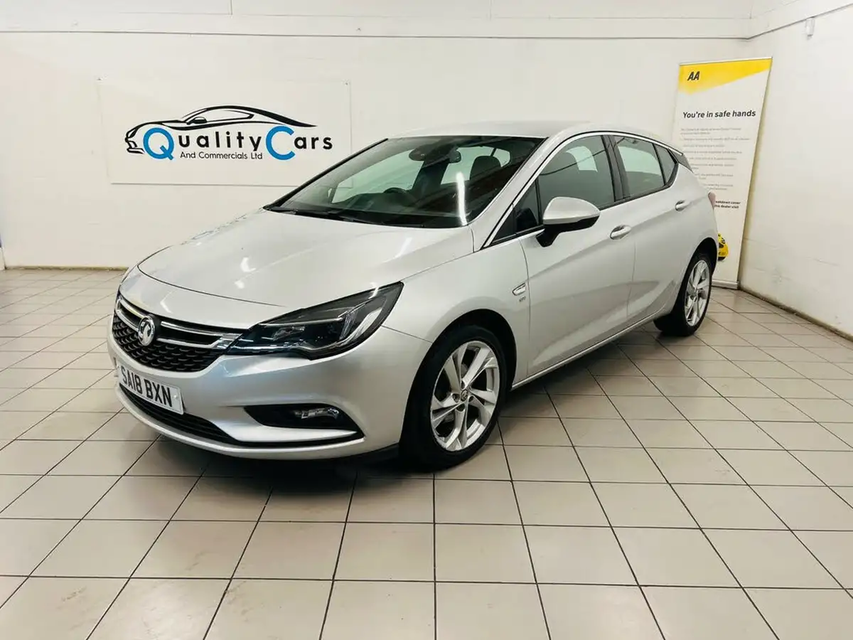2018-vauxhall-astra-14i-16v-turbo-sri-nav-150ps-hatchback-big-4