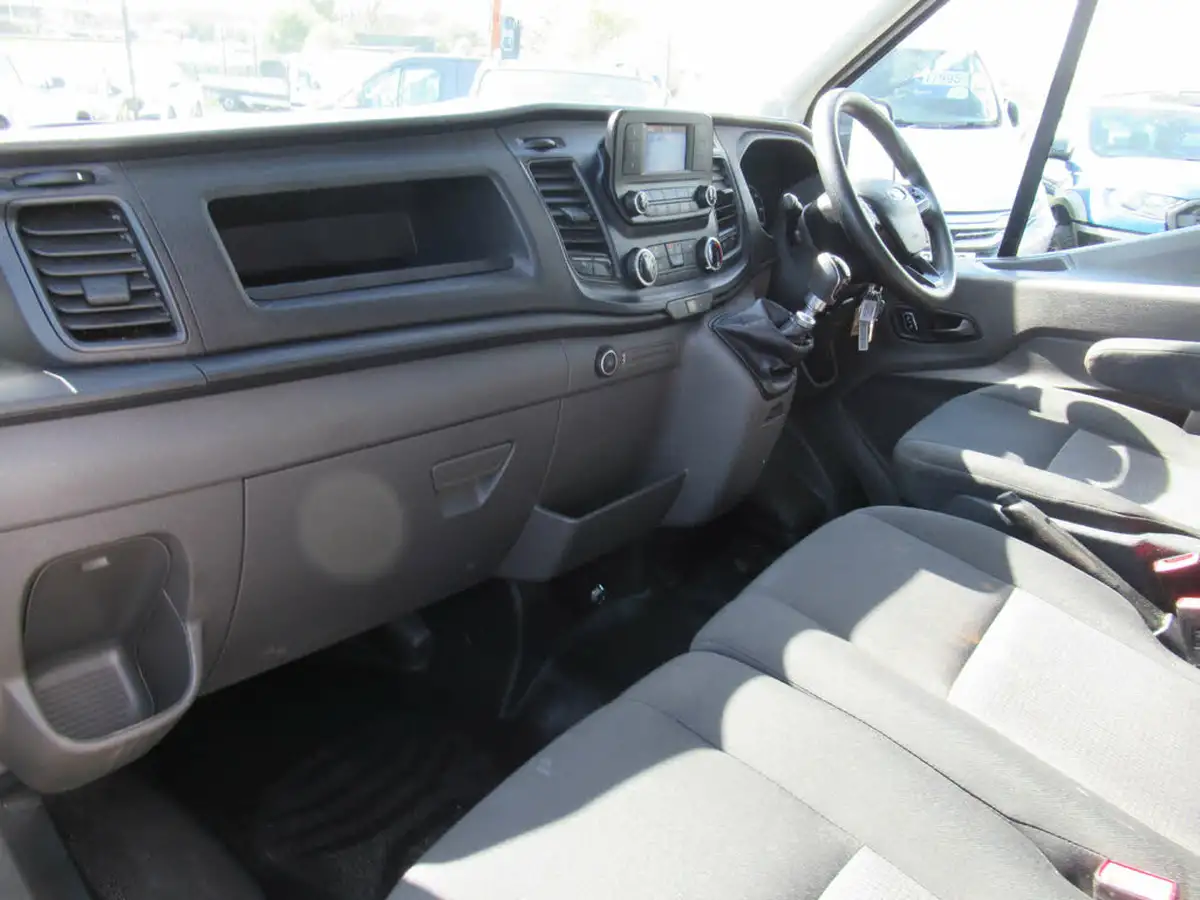 2021-ford-transit-20tdci-350-l2h1-leader-130pseu6dt-fwd-cab-big-3
