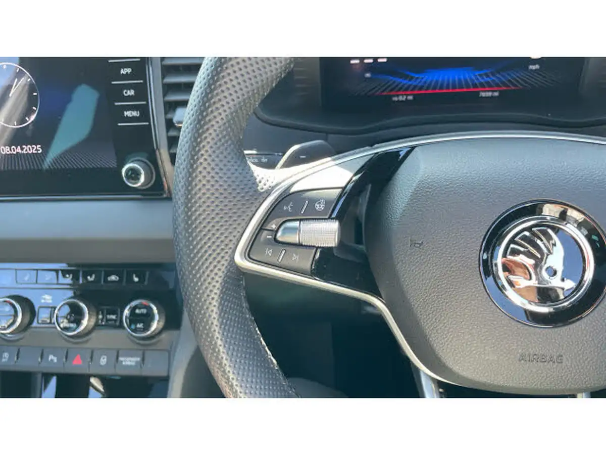 2024-skoda-karoq-15-tsi-sportline-big-16