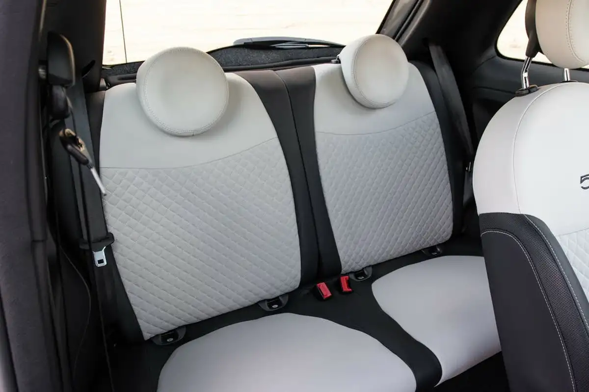 2022-fiat-500-10-dolcevita-big-34