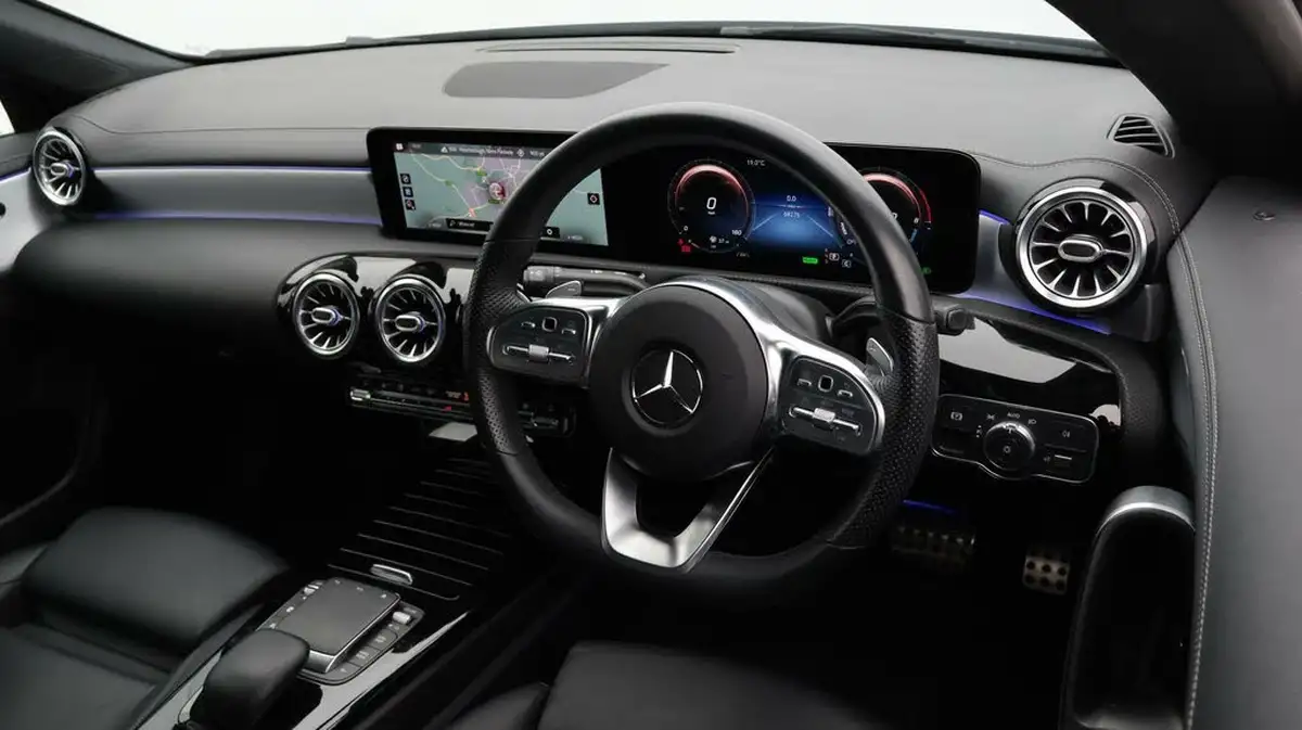 2020-mercedes-benz-cla-13-cla-250e-amg-line-premium-coupe-4d-big-9
