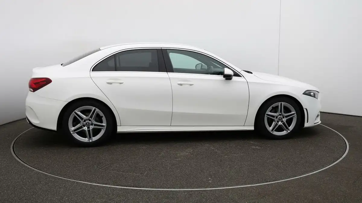 2020-mercedes-benz-a-class-13-a200-amg-line-saloon-4d-big-8