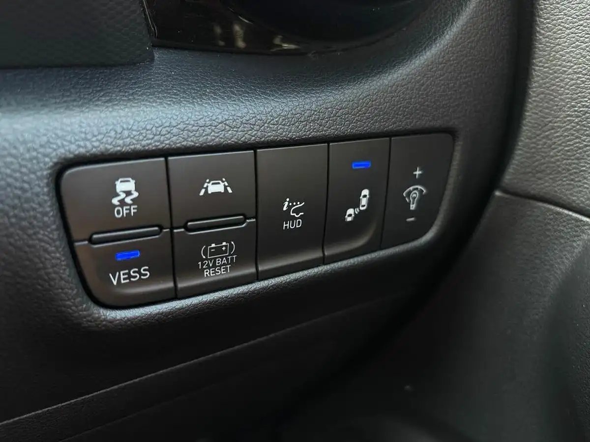 2020-hyundai-kona-16-gdi-premium-se-big-23