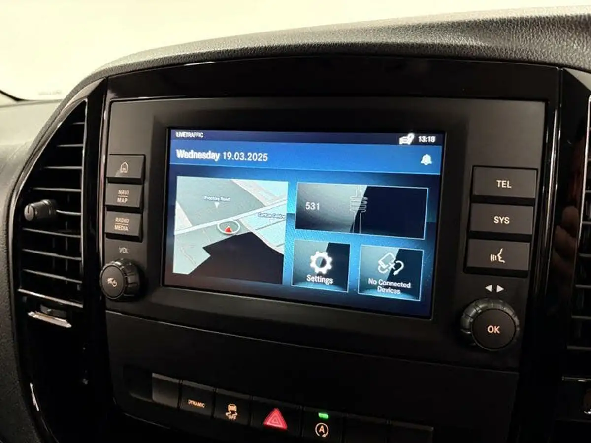 2022-mercedes-benz-vito-big-20
