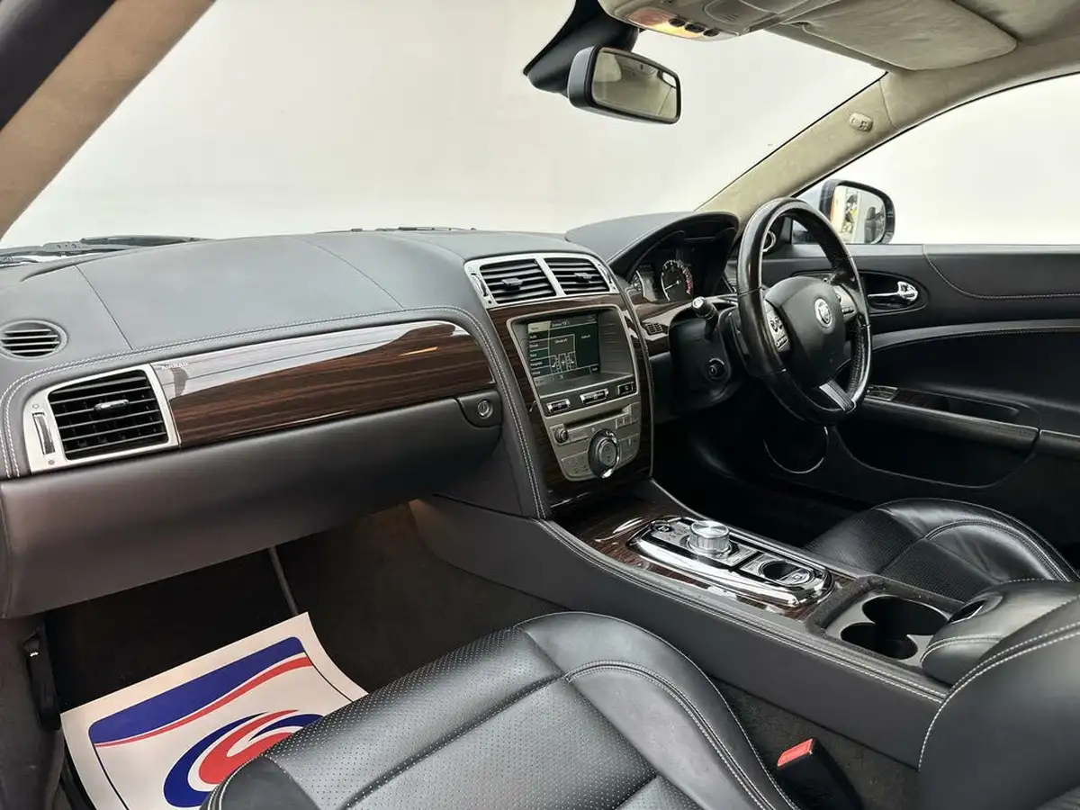2011-jaguar-xk-50-portfolio-coupe-auto-big-59