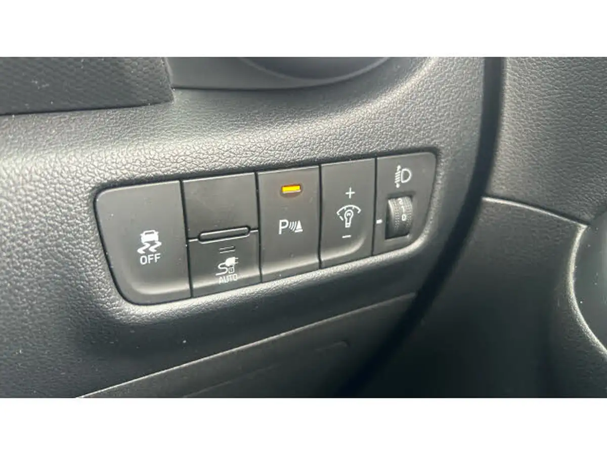 2022-hyundai-kona-e-premium-136ps-39kwh-big-30
