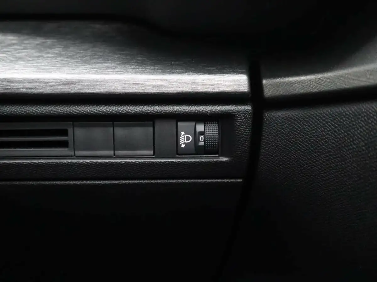 2024-citroen-c5-x-12-puretech-you-ss-big-25