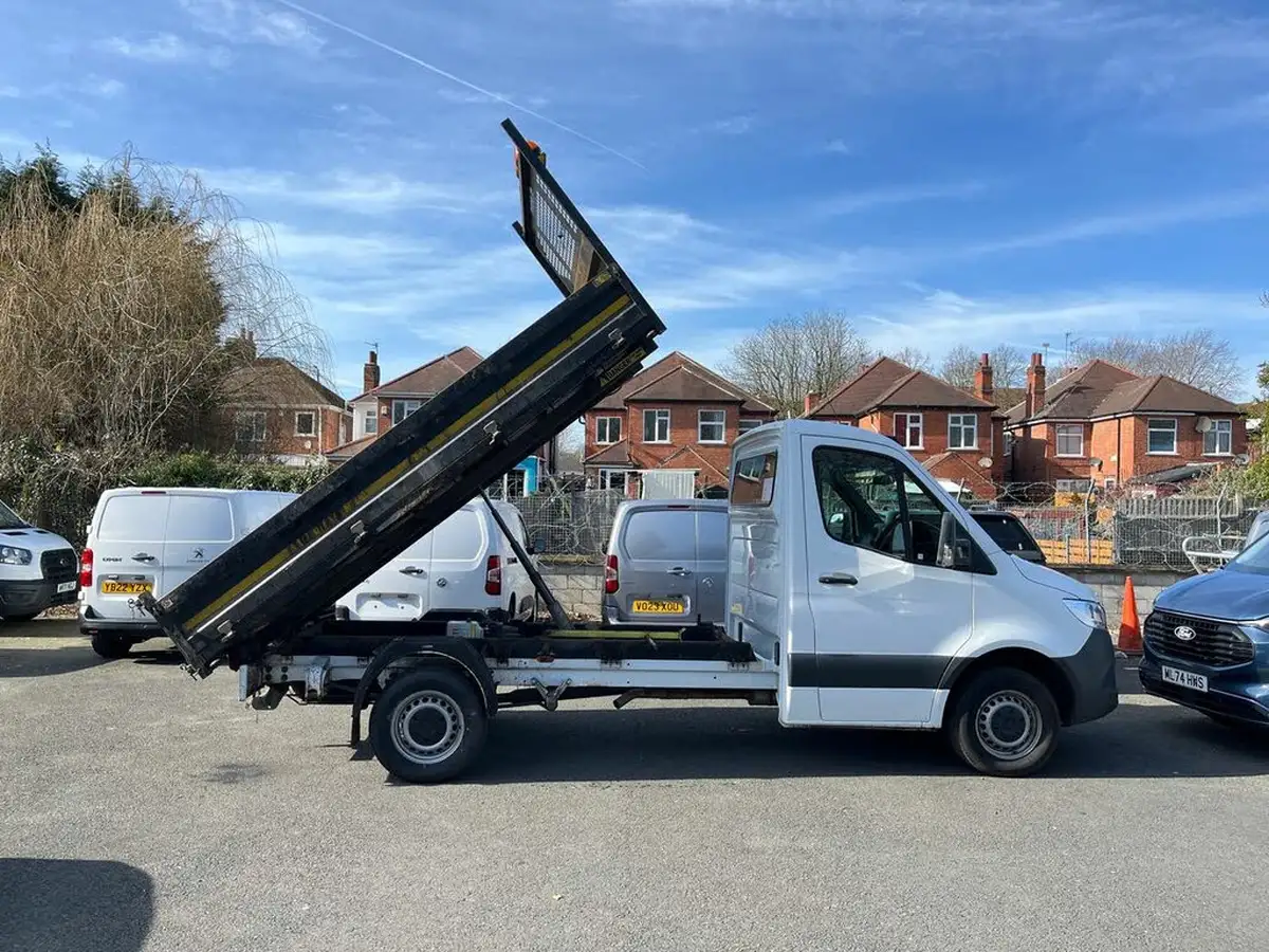 2021-mercedes-benz-sprinter-20cdi-315-l2h1-progressive-150pseu6dt-chassis-cab-rwd-big-16