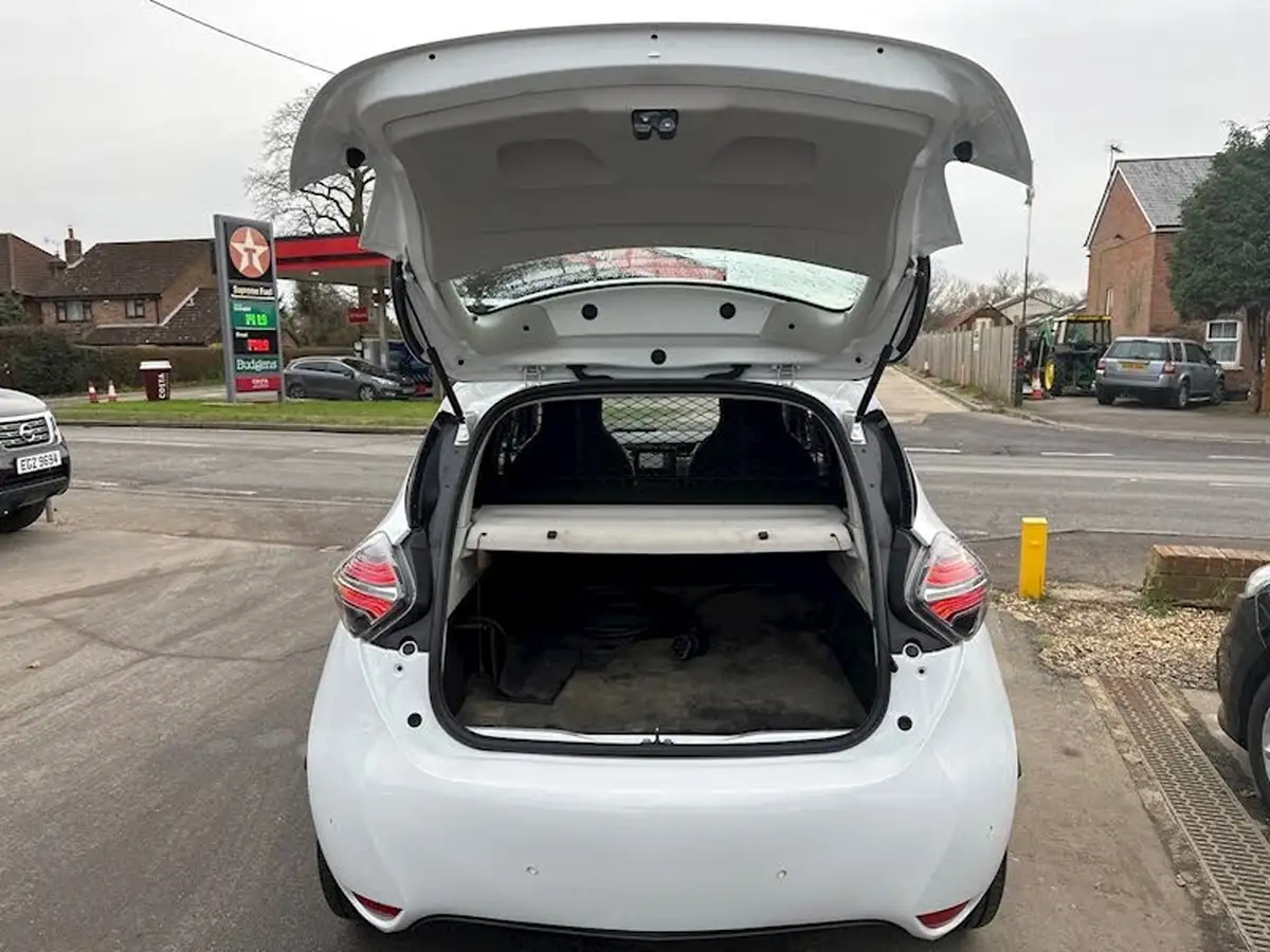 2020-renault-zoe-e-i-business-big-21