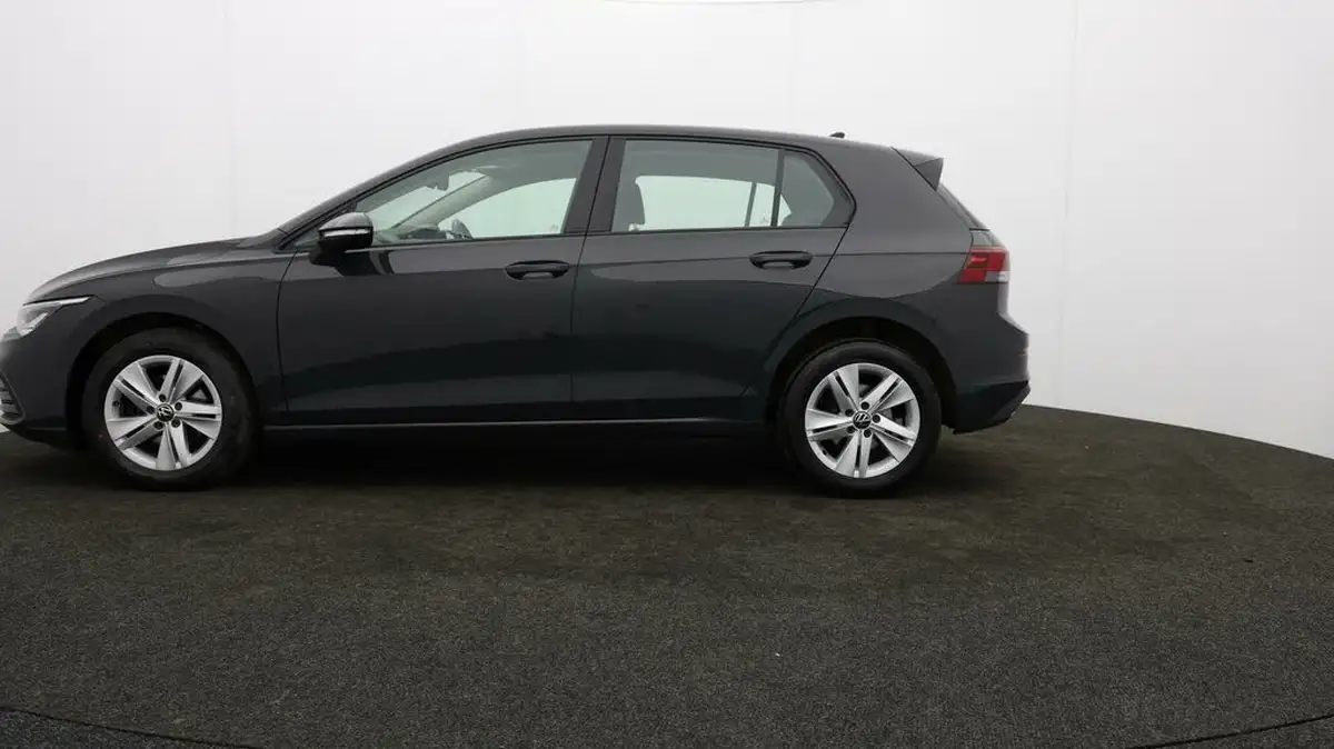 2022-volkswagen-golf-20tdi-life-hatchback-big-59