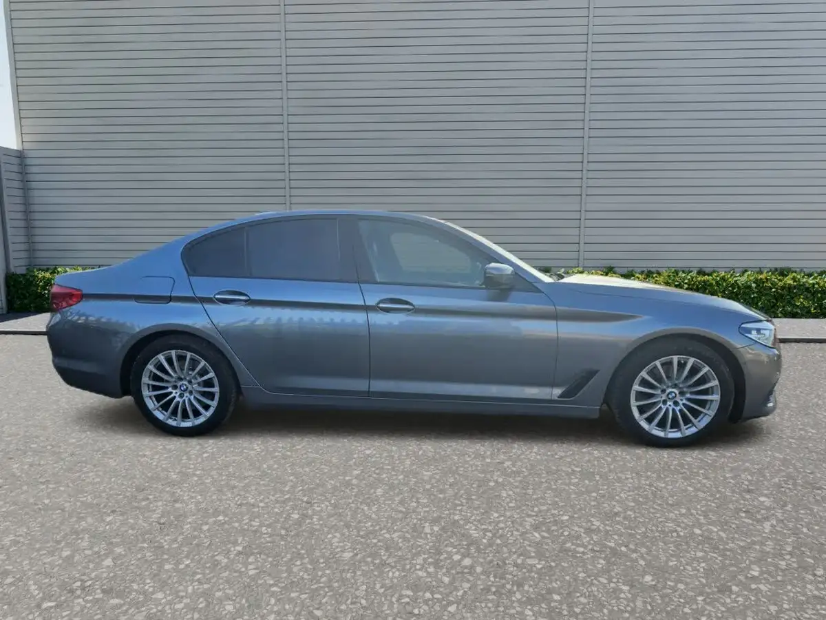 2017-bmw-5-series-20td-520d-se-188bhp-saloon-4d-big-3