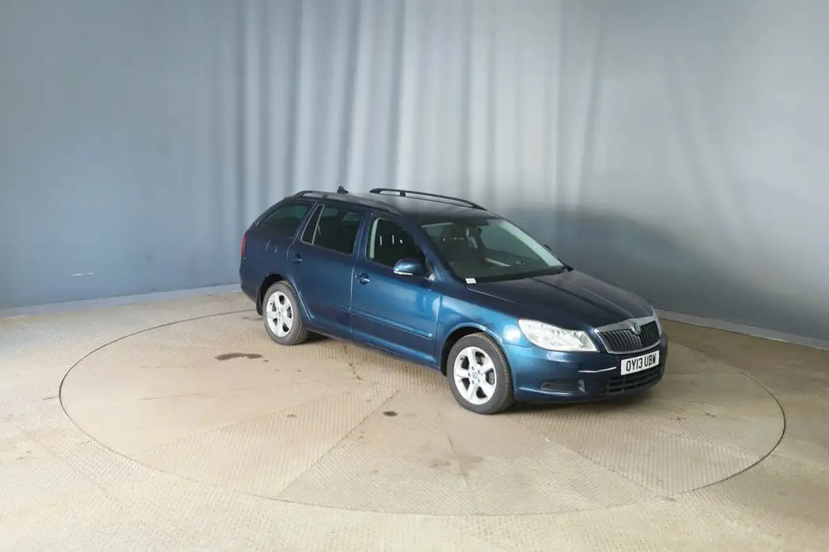 2013-skoda-octavia-14-se-124ps-estate-1390cc-dsg-big-0