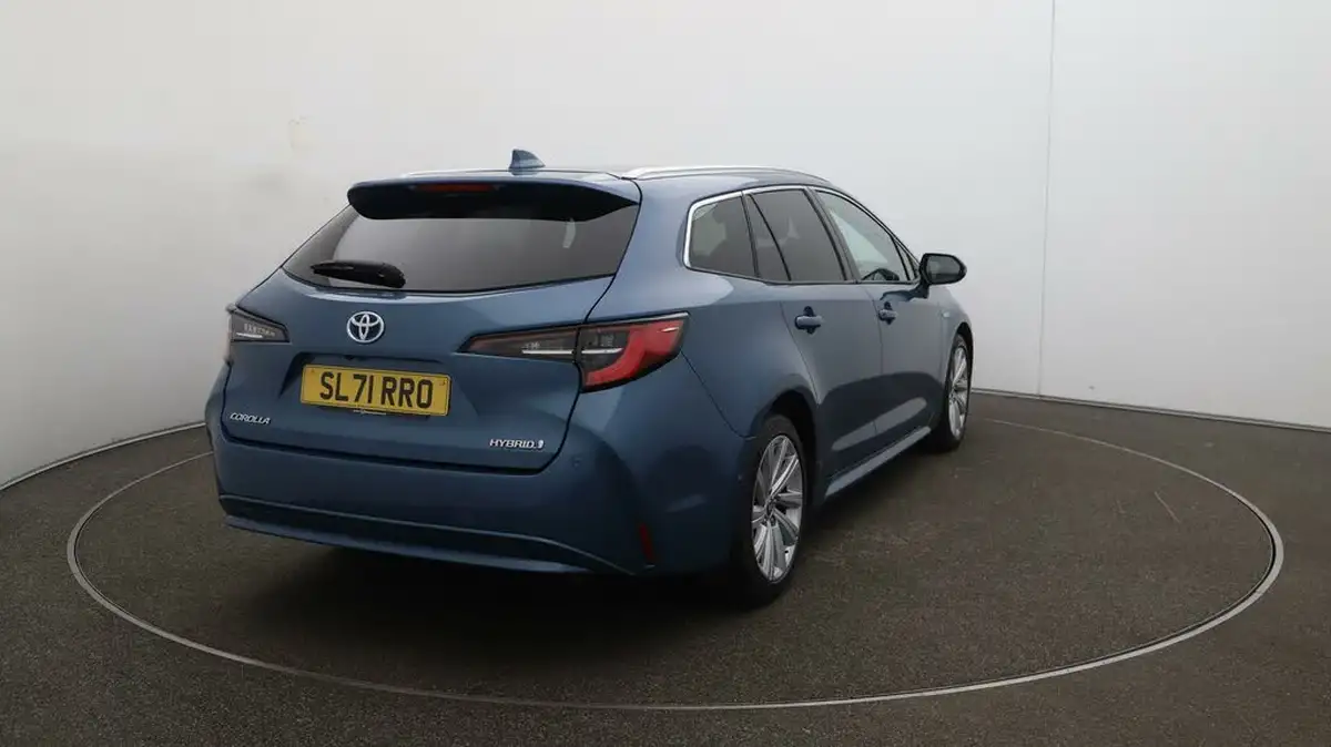 2021-toyota-corolla-18-vvt-i-design-trk-hatchback-5d-big-48
