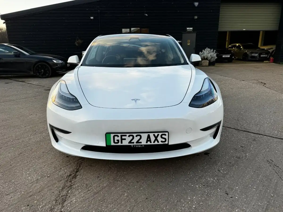 2022-tesla-model-3-e-long-range-big-4